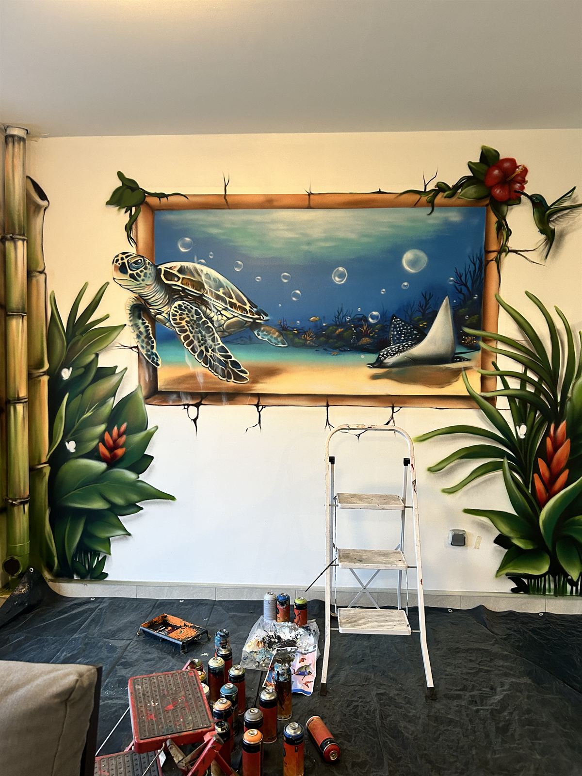 Fresque vue mer tropicale — décor poolside, plage et palmier